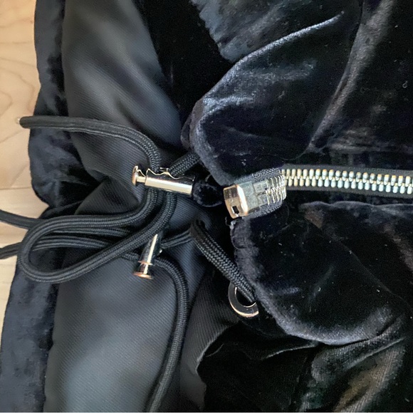 SANDRO VELVET JACKET SZ 34 - Picture 4 of 9